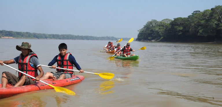 Tambopata, Lago Sandoval Y Collpa Chuncho de Loros 4 dias