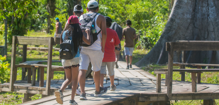 Tambopata, Lago Sandoval Y Collpa Chuncho de Loros 4 dias